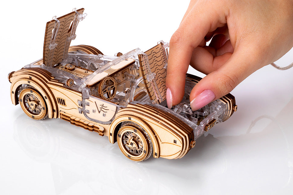 UGEARS Vintage Car Model Kit - Drift Cobra Racing Car 3D Puzzle Kit Idea -  Wooden 3D Puzzles Model Kits for Adults with Powerful Spring Motor - Model
